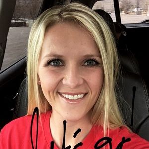 Meet your Posher, Jadie